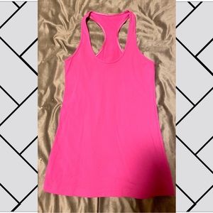 lululemon athletica Tops - Hot pink lululemon tank, size 4 lululemon athletica Tops - Hot pink lululemon tank, size 4